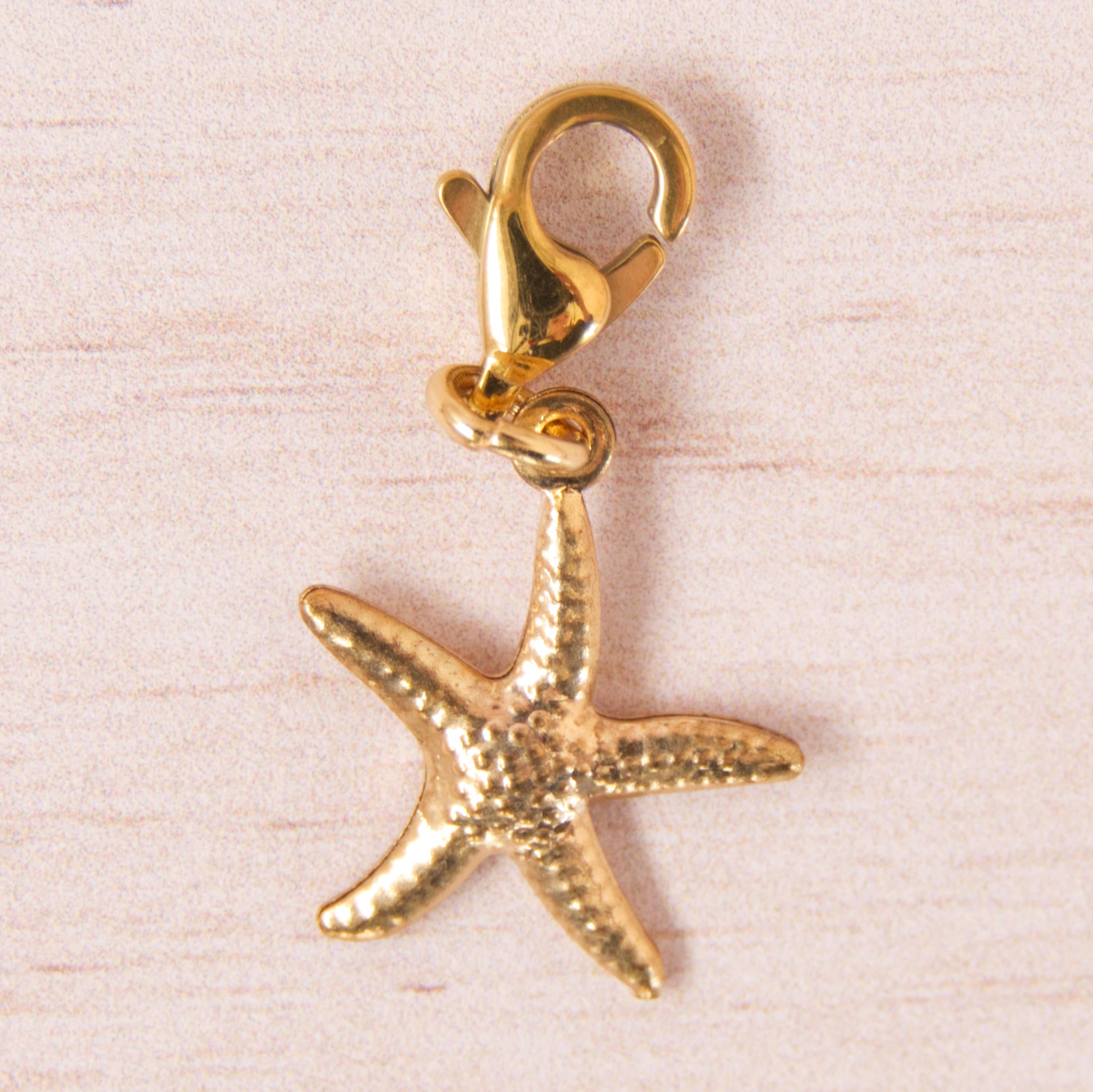 étoile de mer doré