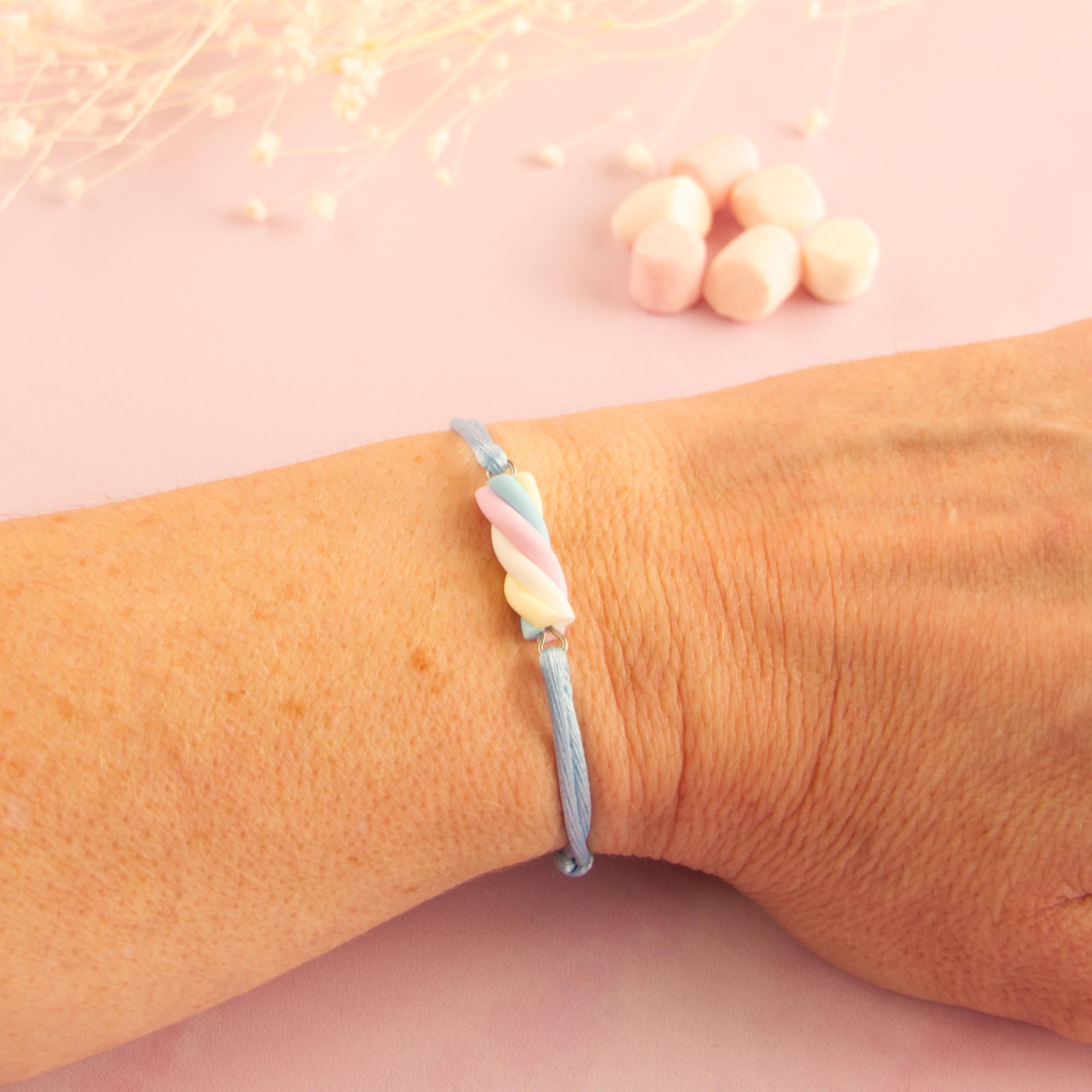 bracelet guimauve bleu portét