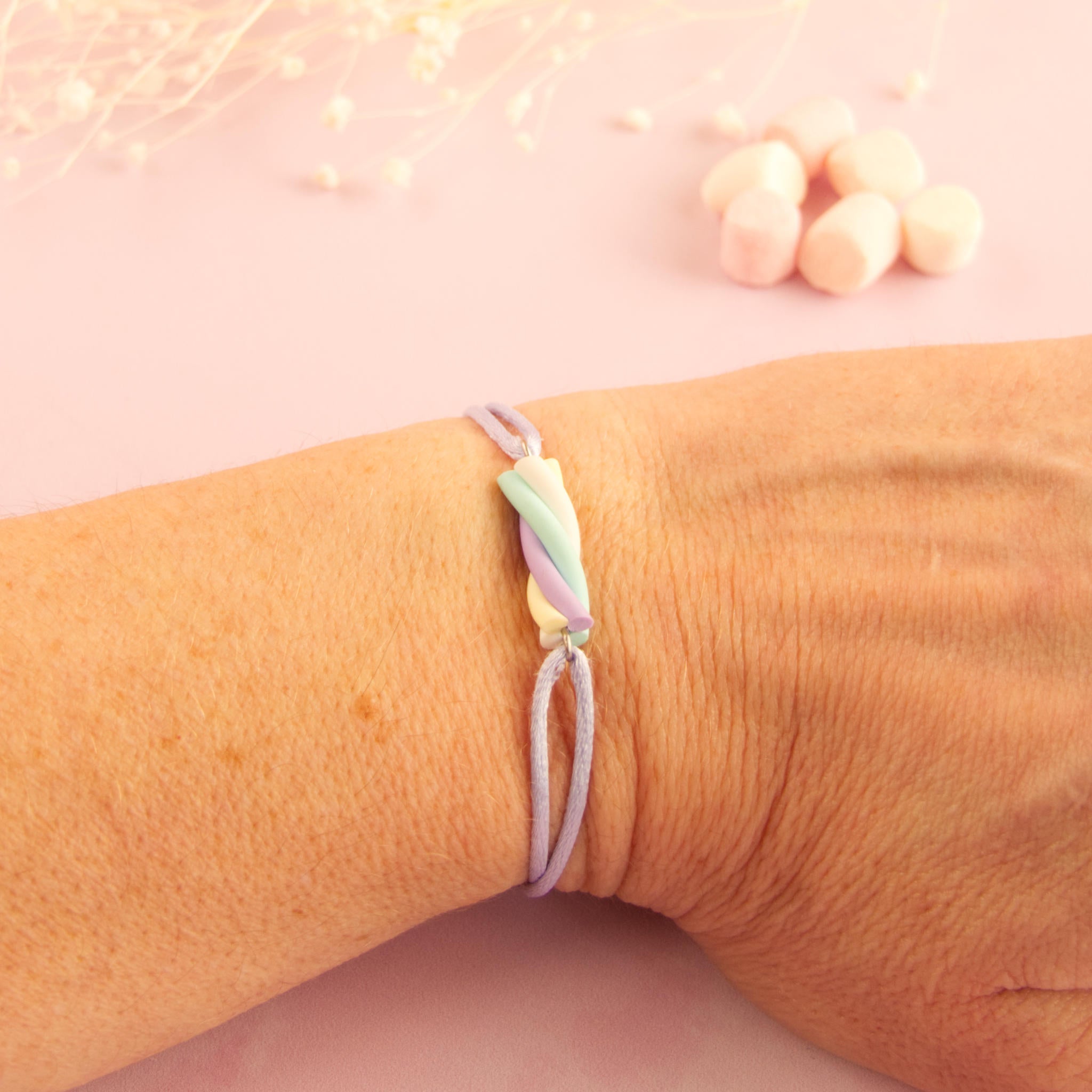 bracelet guimauve porté