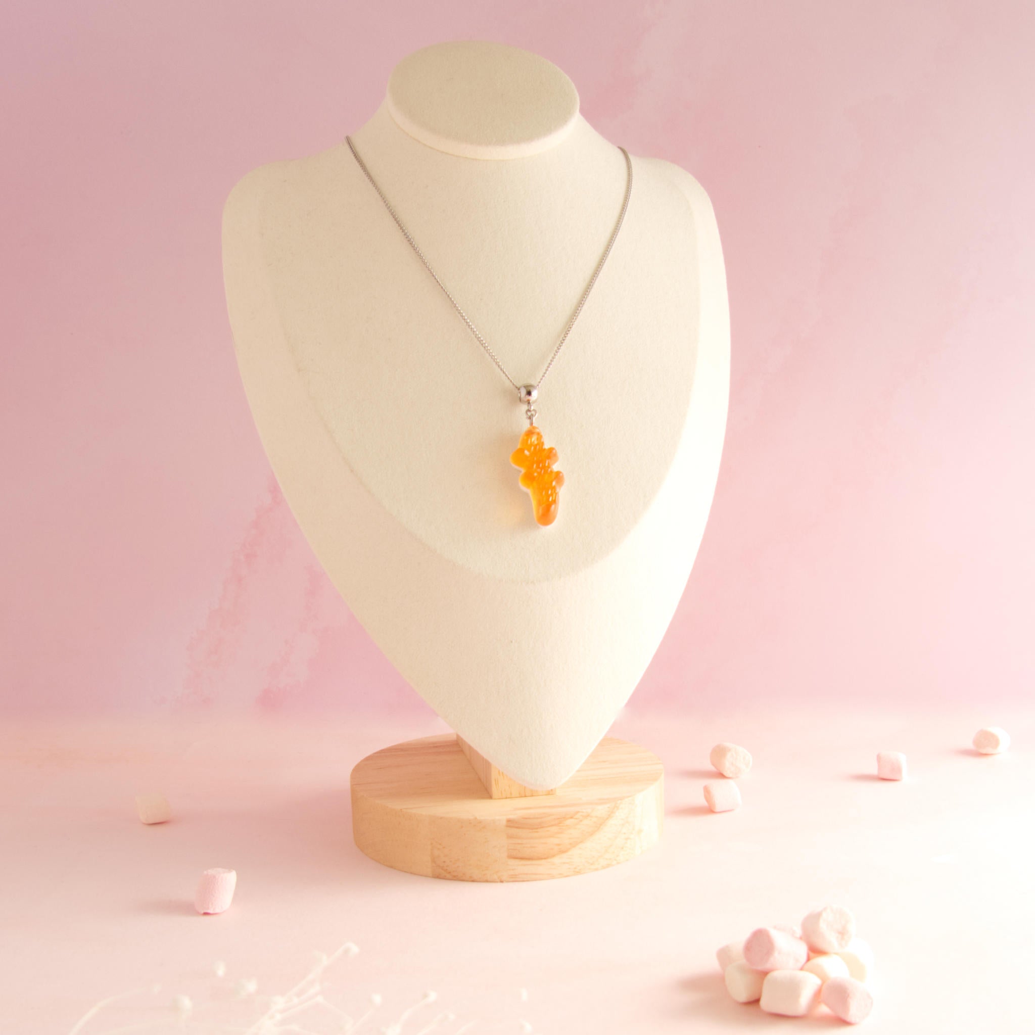 Collier bonbon crocodile en résine