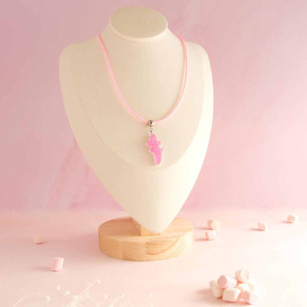 Collier bonbon crocodile en résine