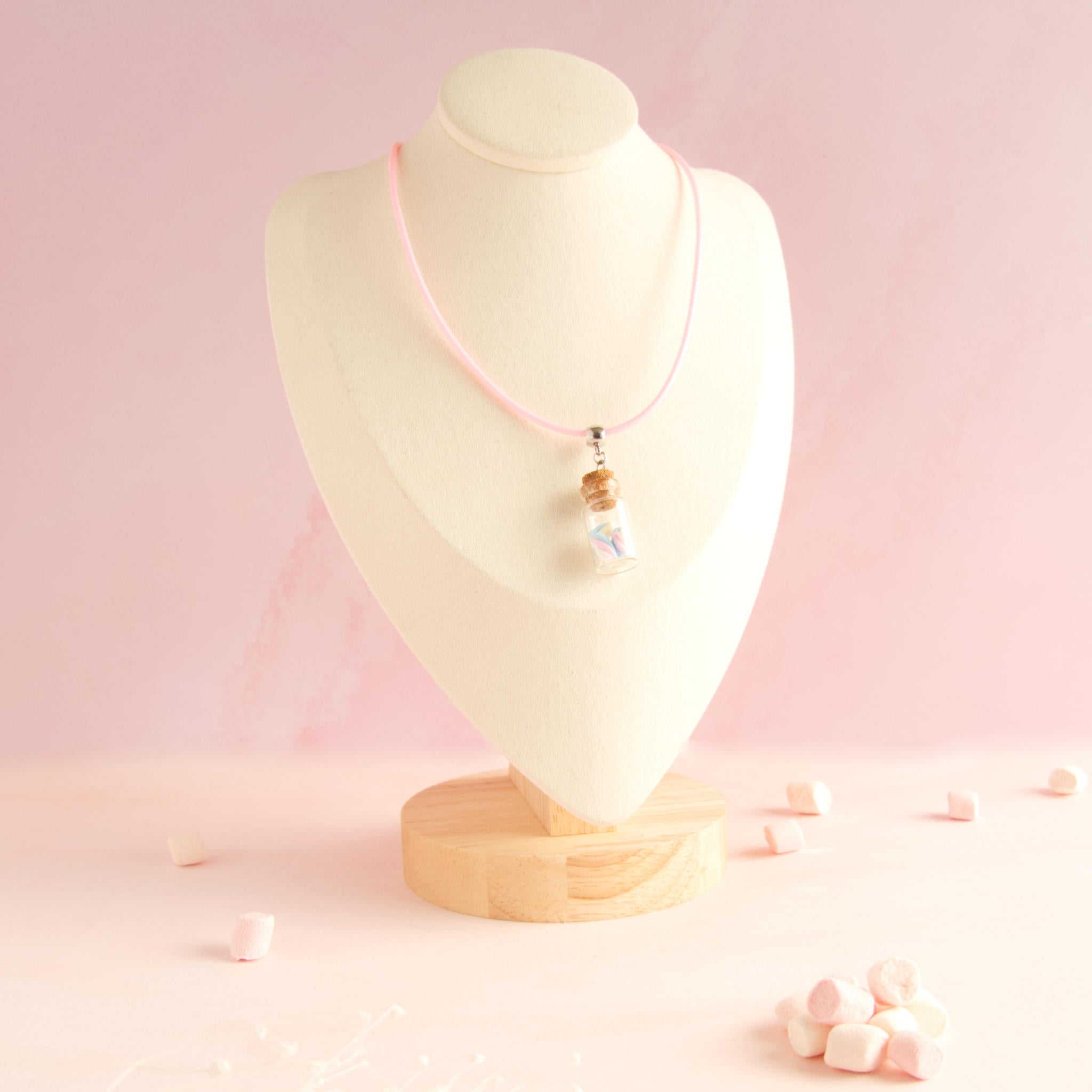 Collier Fiole en verre guimauve