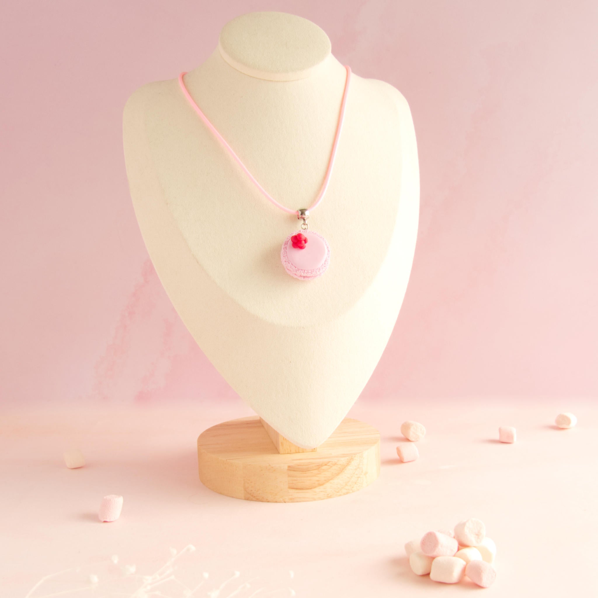 Collier macaron