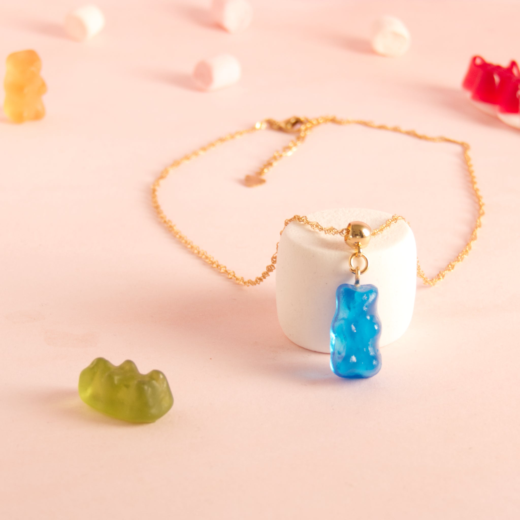 Collier bonbon nounours résine
