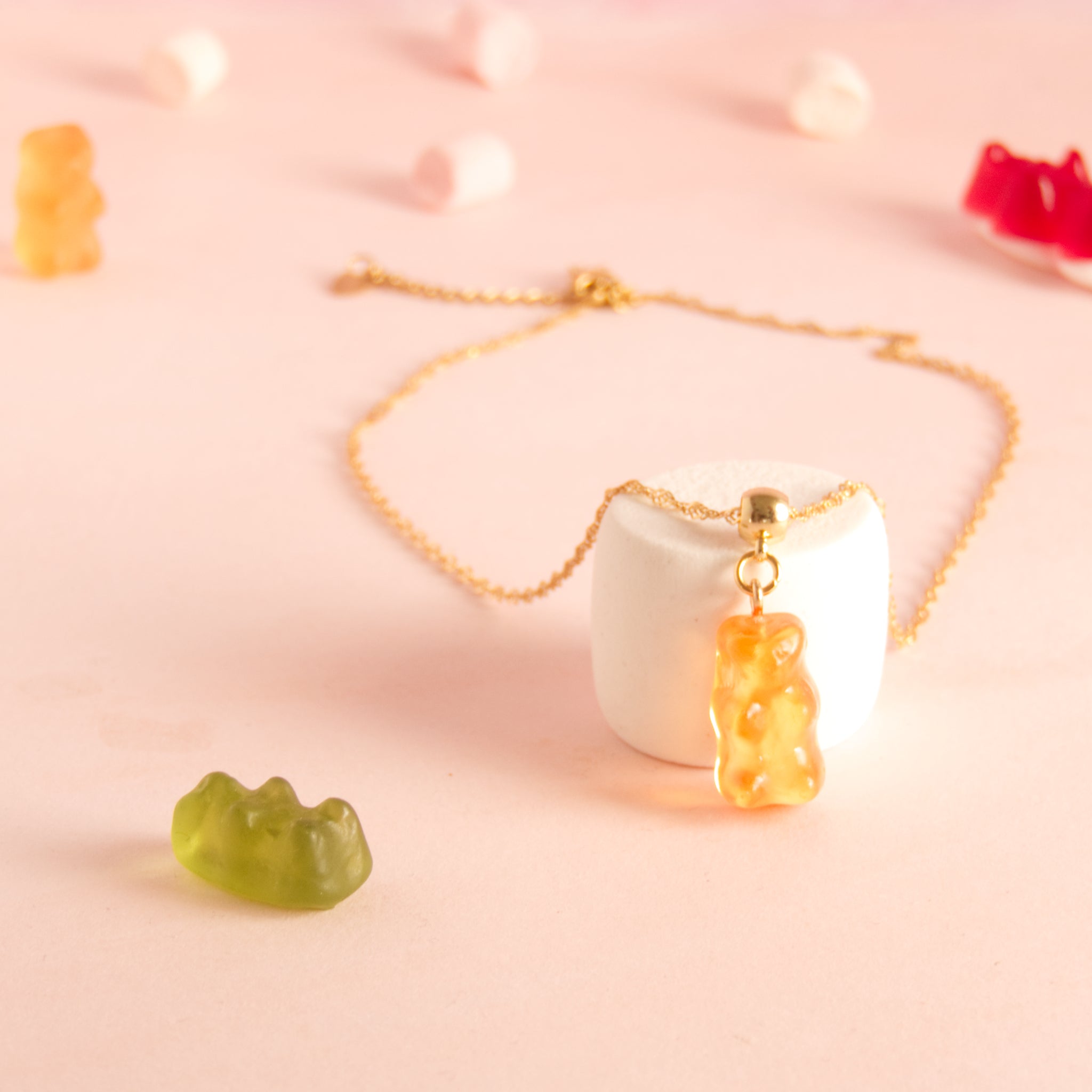 Collier bonbon nounours résine