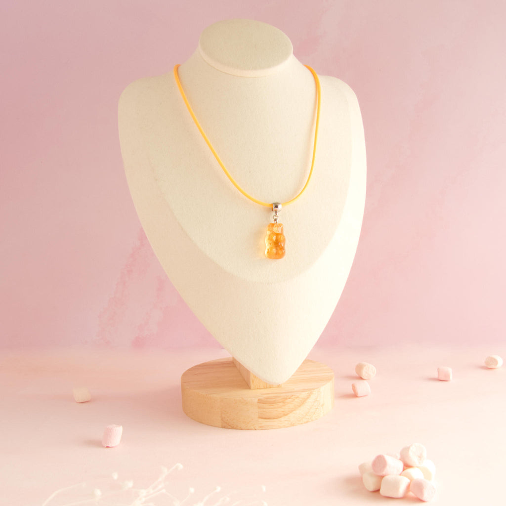Collier bonbon nounours résine