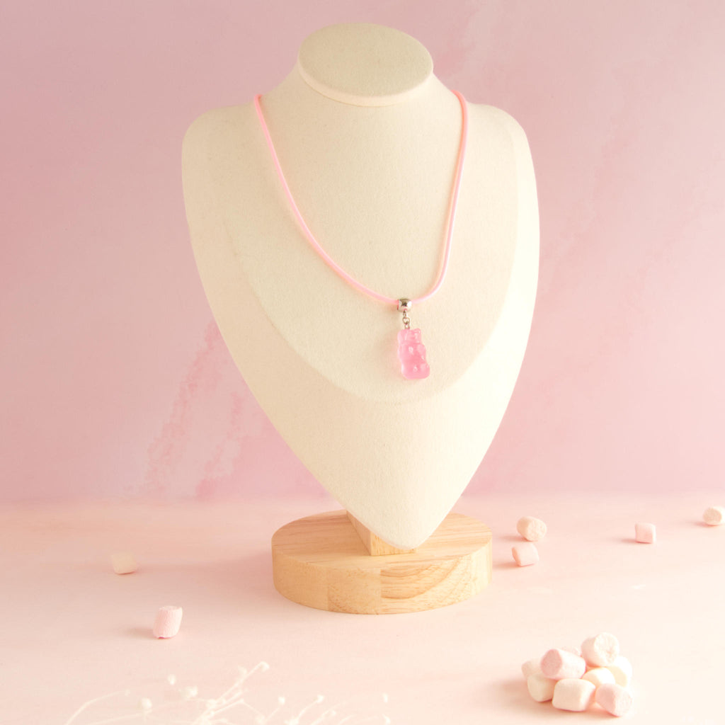 Collier bonbon nounours résine