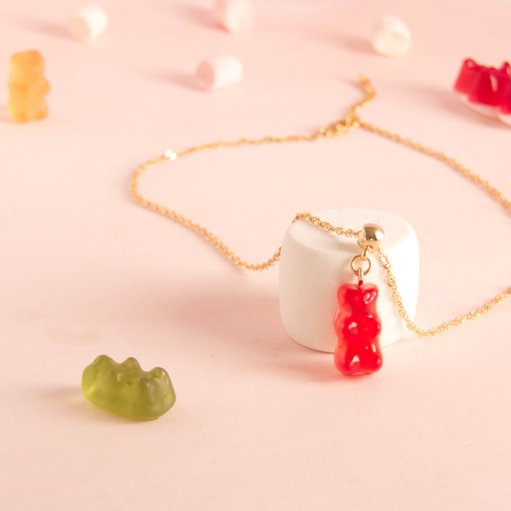 Collier bonbon nounours résine