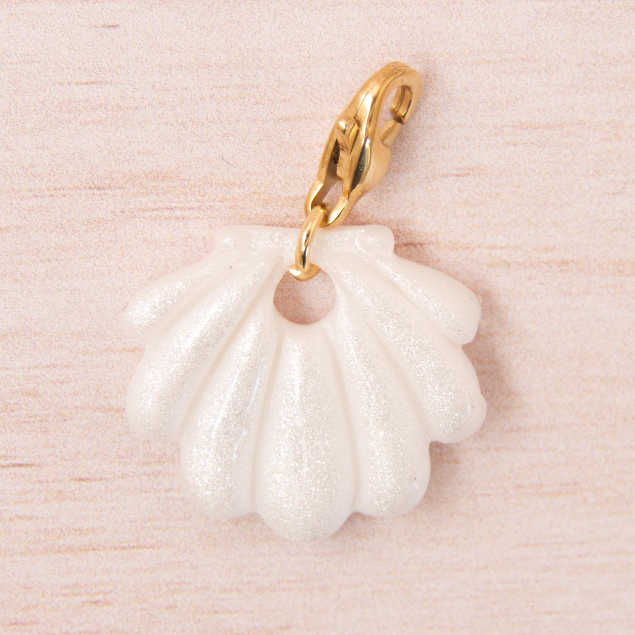 coquillage blanc fimo doré