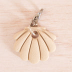 coquillage fimo beige argenté