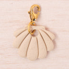 coquillage fimo beige doré