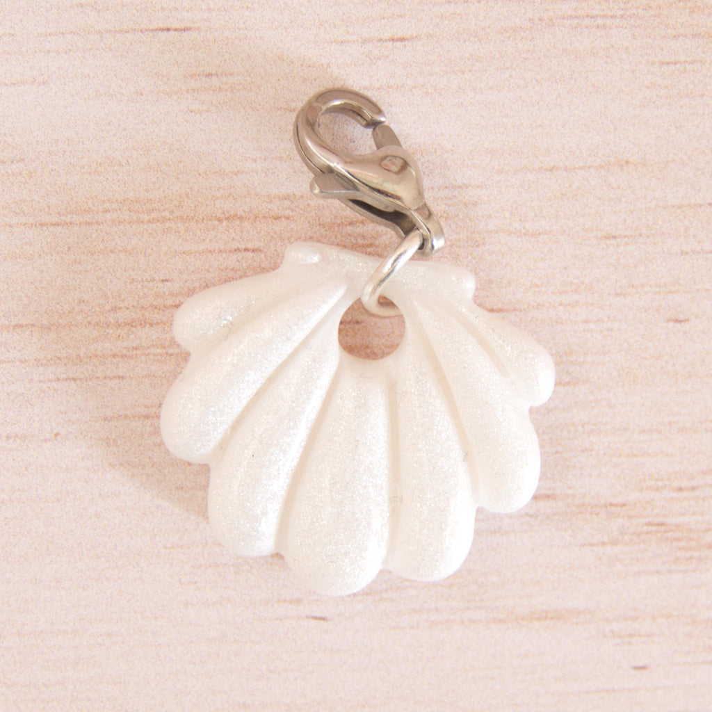 coquillage fimo blanc argenté