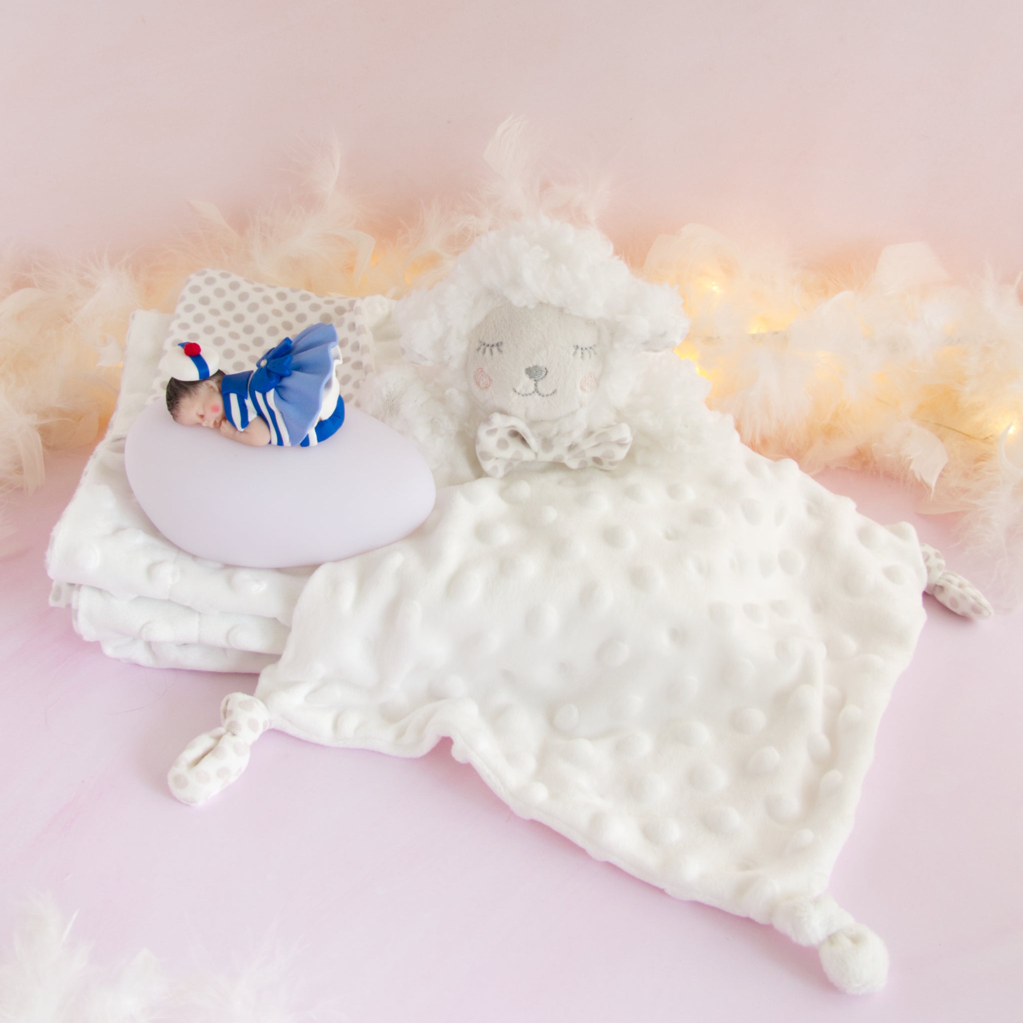 couverture et doudou blanc veilleuse marinière