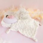 couverture et doudou blanc veilleuse pyjama rose