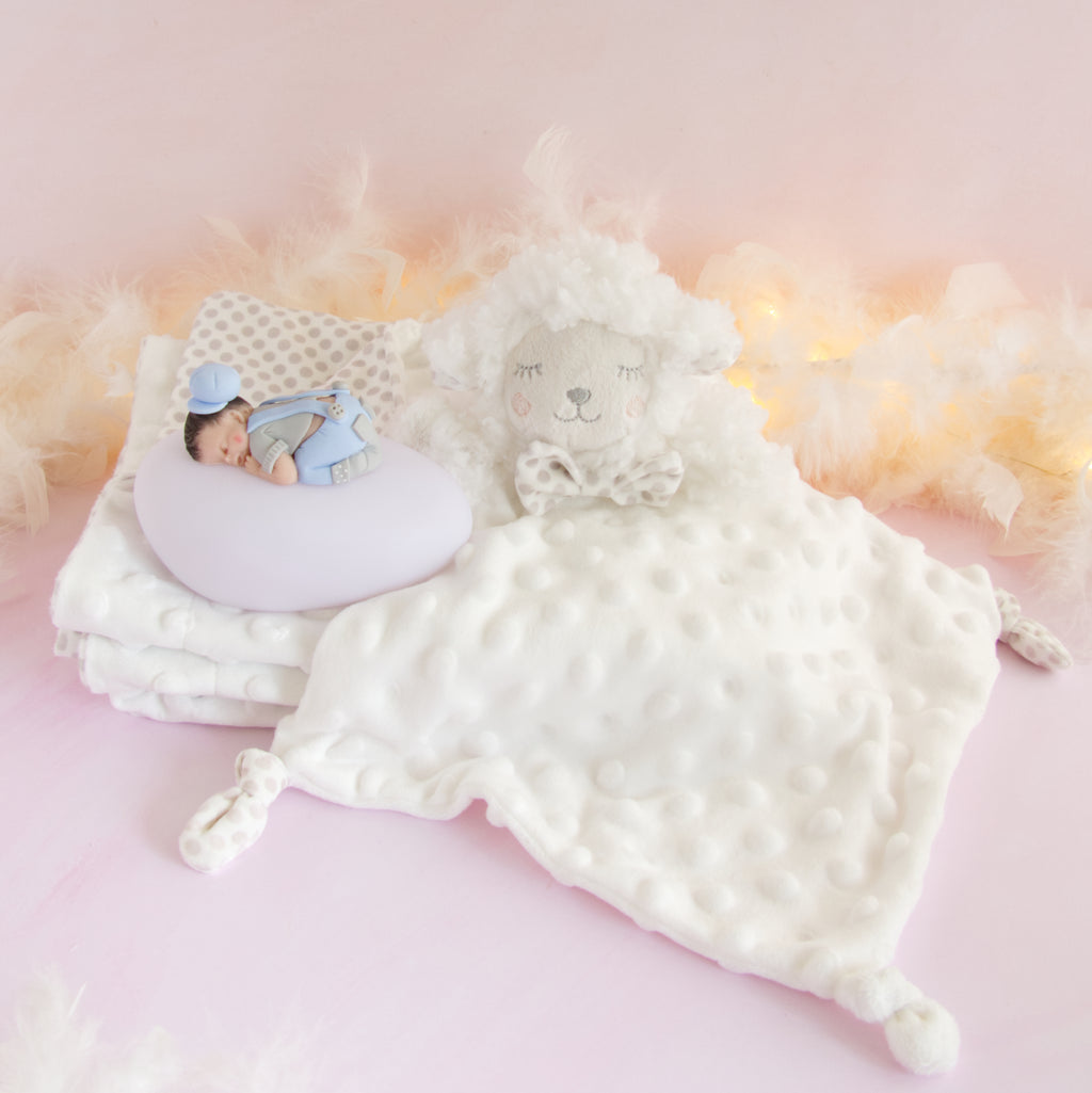 couverture et doudou blanc veilleuse bleu ciel