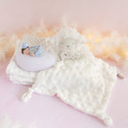 couverture et doudou blanc veilleuse bleu ciel