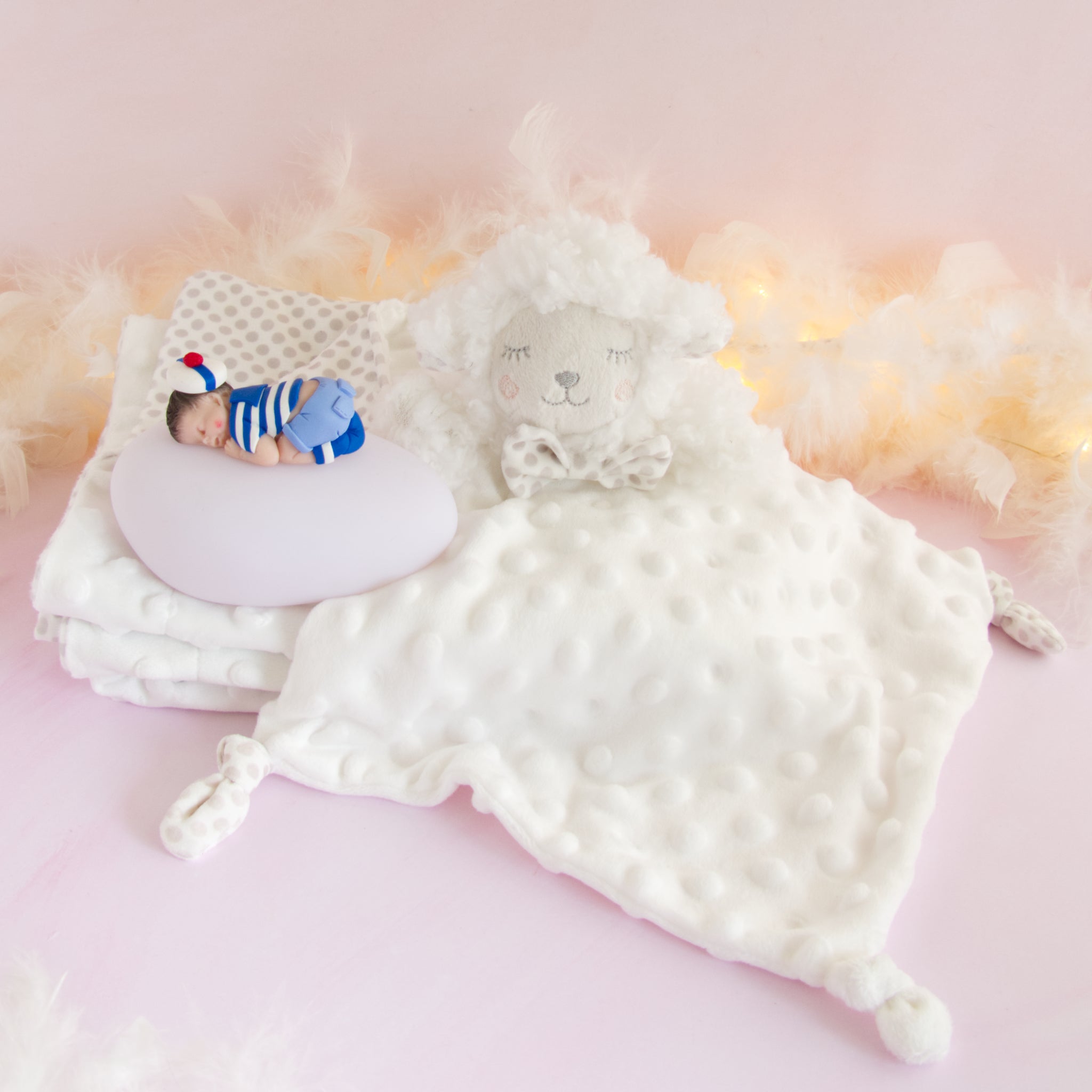 couverture et doudou blanc veilleuse marin