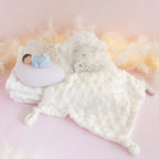 couverture et doudou blanc veilleuse pyjama bleu