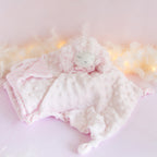couverture et doudou rose