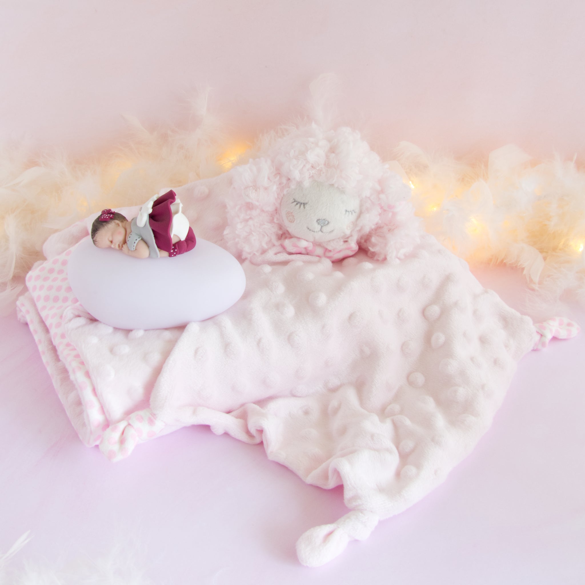 couverture et doudou rose veilleuse bordeaux