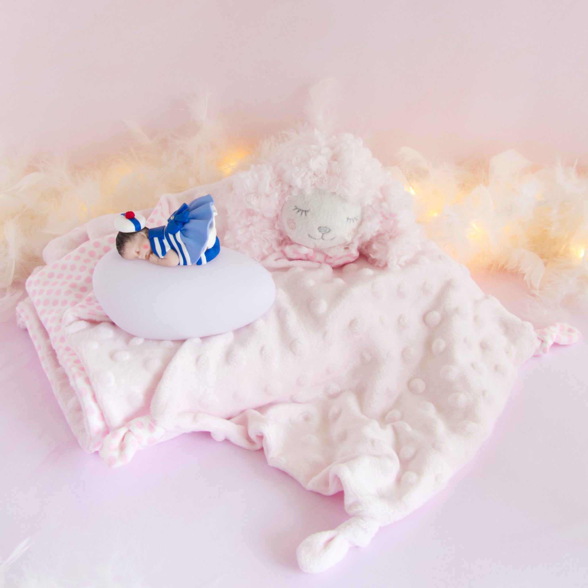 couverture et doudou rose veilleuse marinière