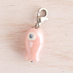 poisson rose argenté