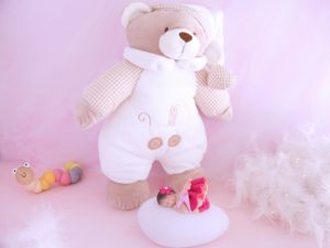 coffret veilleuse bébé fille framboise avec ours musical blanc
