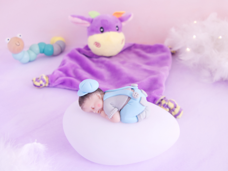 coffret veilleuse bébé garçon bleu clair et doudou vache violet