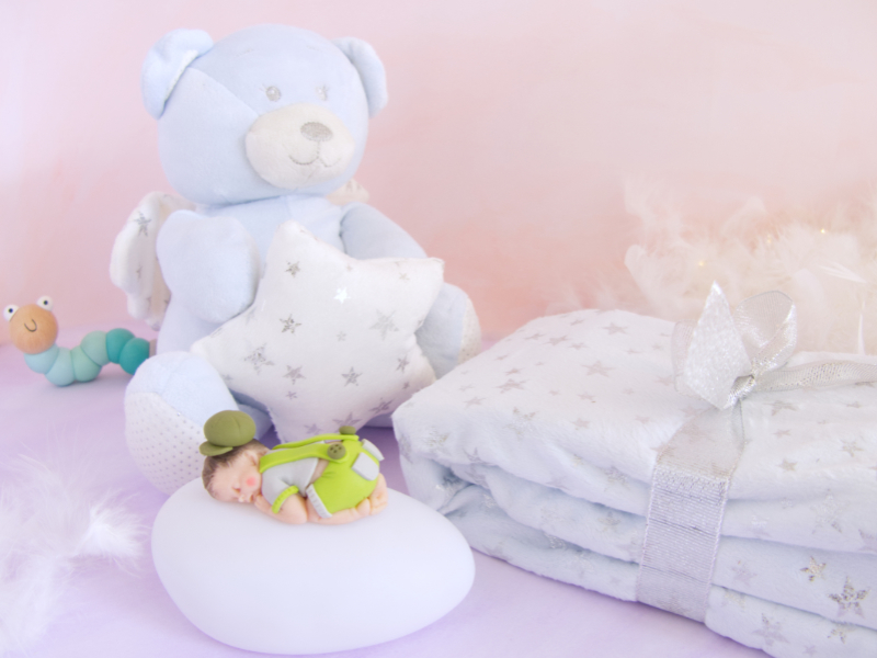 coffret veilleuse bébé garçon vert et doudou ours étoile et couverture bleu