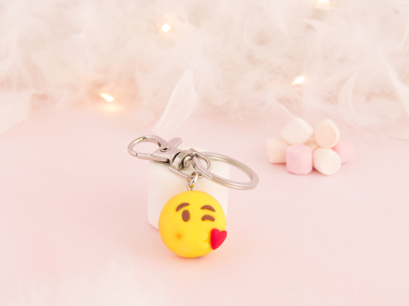 porte-clés Emoji bisou
