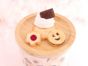 couvercle-chantilly-bn-choco-biscuit-fleur-fraise